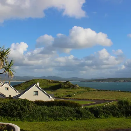 2Br House By Travel Lets Self Catering Accommodation Donegal With Atlantic View Hébergement de vacances *